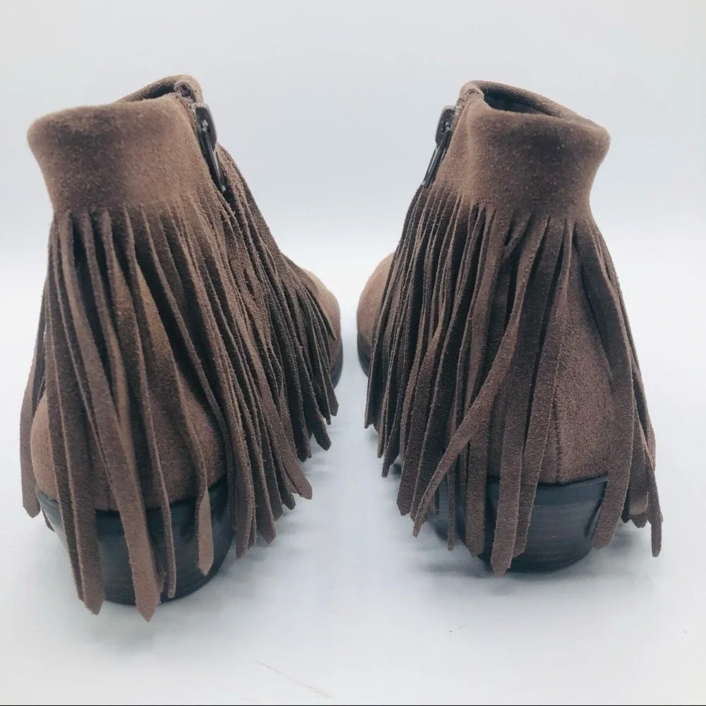 Steve Madden Woman`s Ranch Fringe Ankle Boots Size‎ 6.5M Taupe